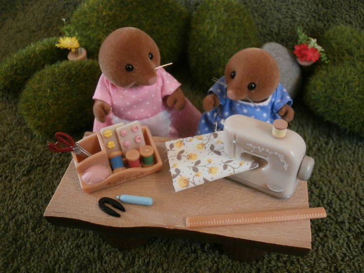 Sewing With Mother - Sylvanian Haven